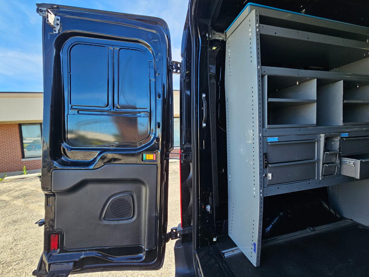 Ford Transit Cargo Van T-250 148" Med Rf 9000 GVWR Sliding RH Dr 2016