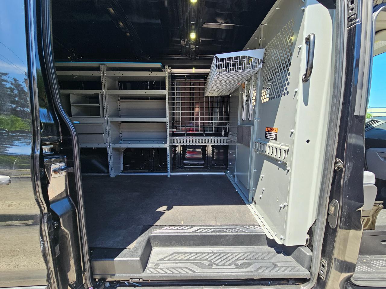Ford Transit Van T-250 148" Med Rf 9000 GVWR Sliding RH Dr 2017