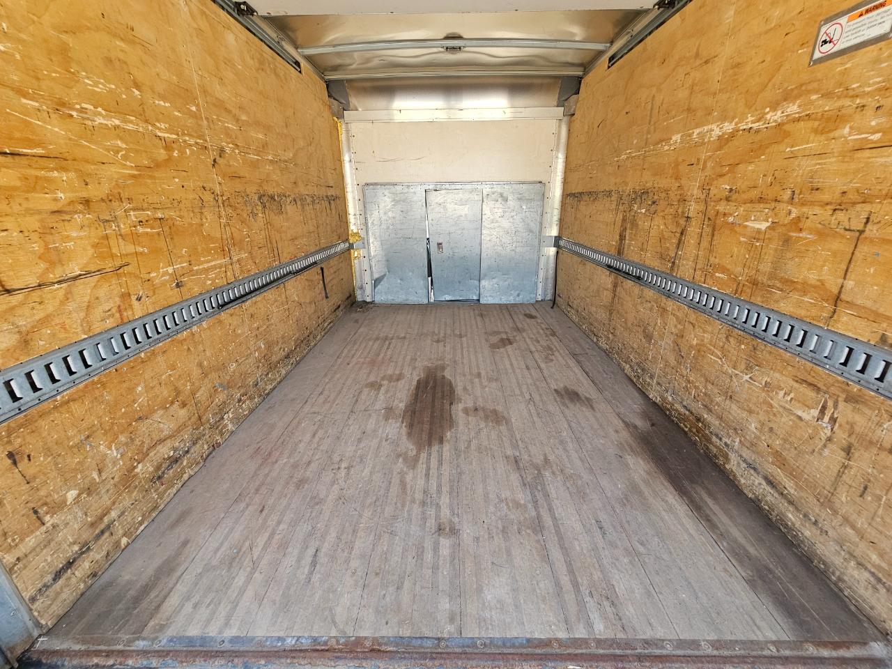 Ford E-Series Cutaway E-350 SRW 138" WB 2021