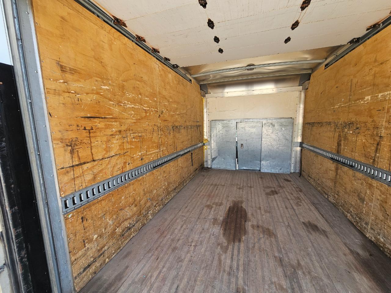 Ford E-Series Cutaway E-350 SRW 138" WB 2021
