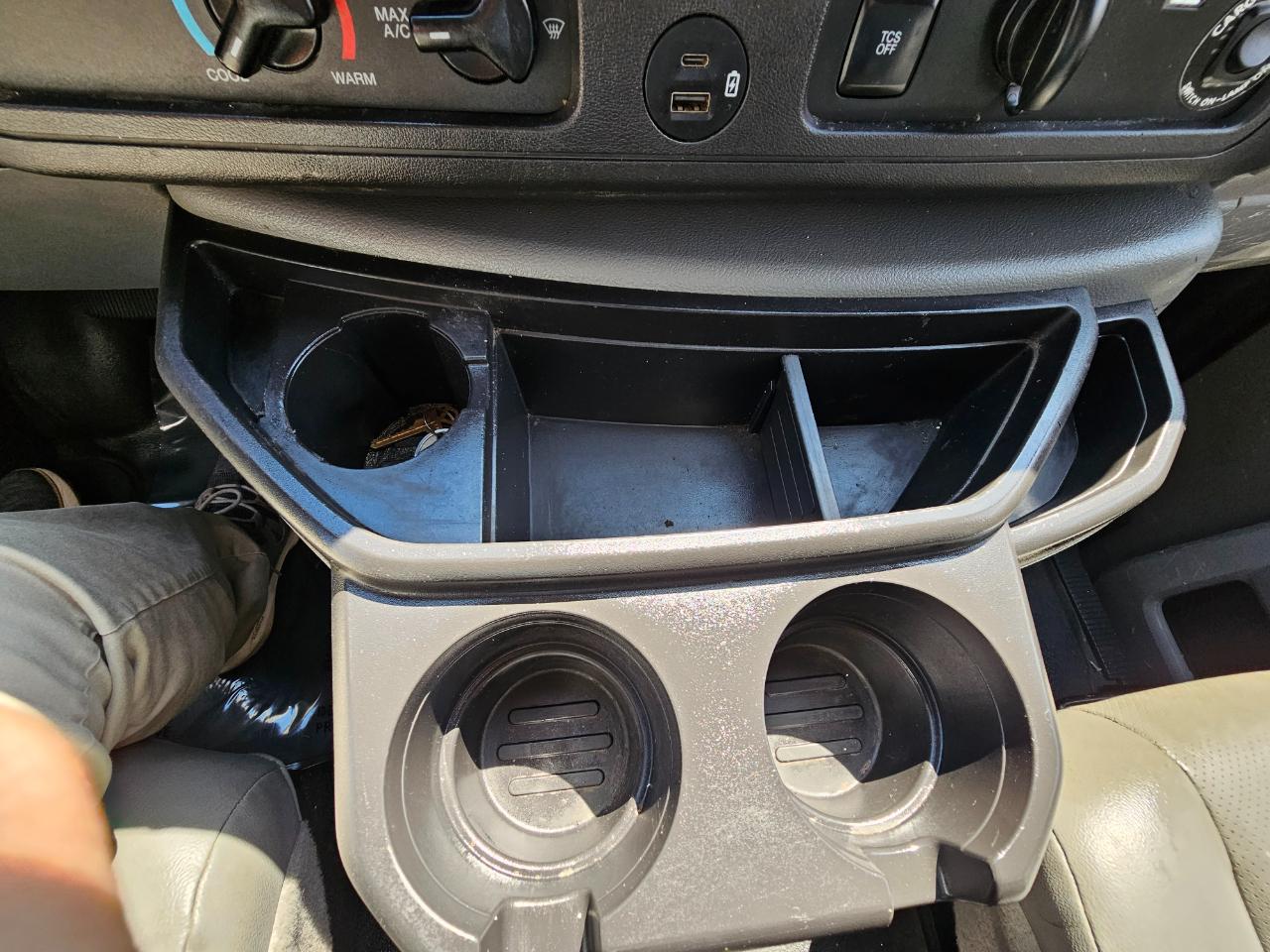 Ford E-Series Cutaway E-350 SRW 138" WB 2021
