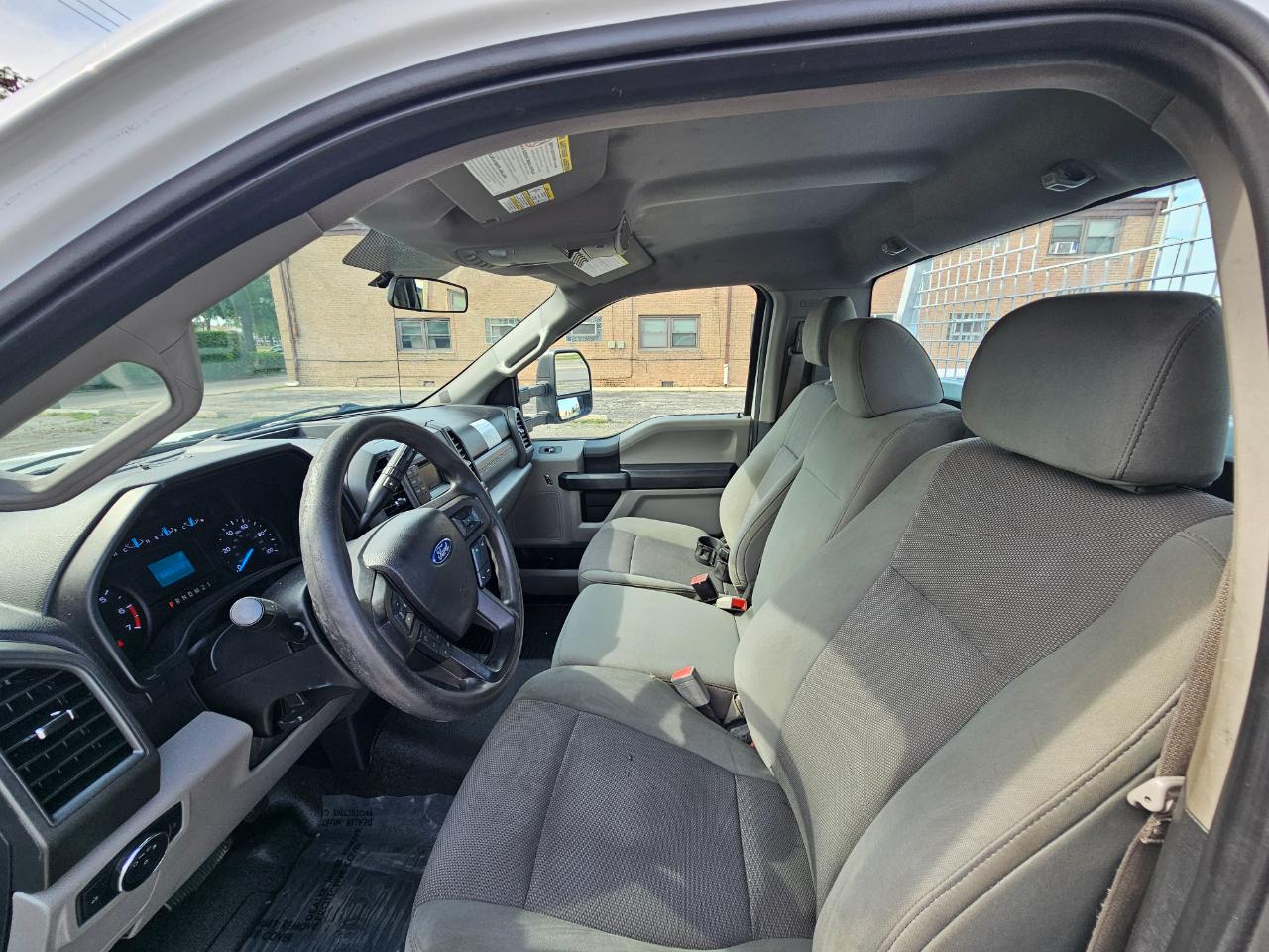 Ford Super Duty F-350 DRW XL 2WD Reg Cab 145" WB 60" CA 2019