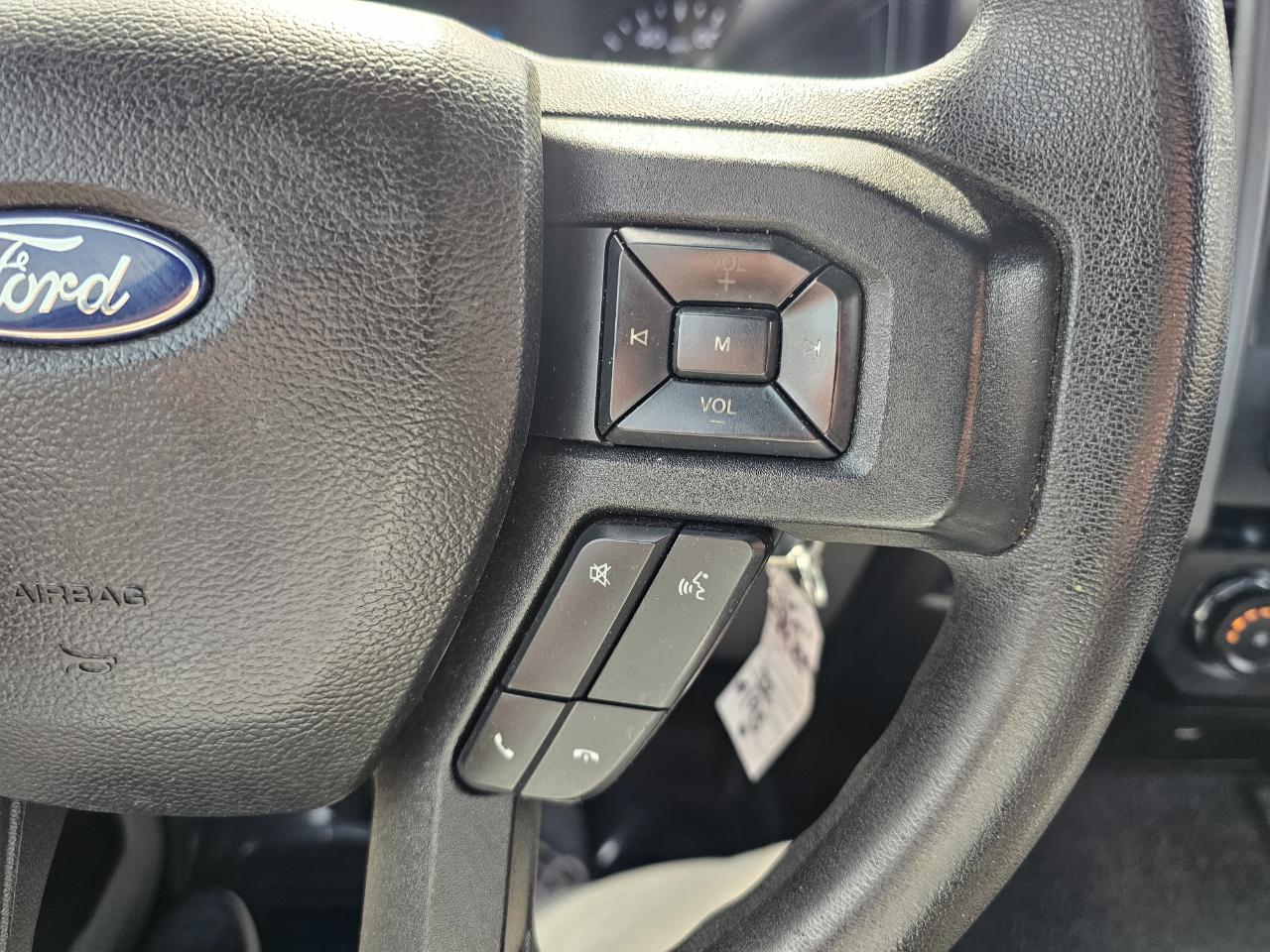 Ford Super Duty F-350 DRW XL 2WD Reg Cab 145" WB 60" CA 2019