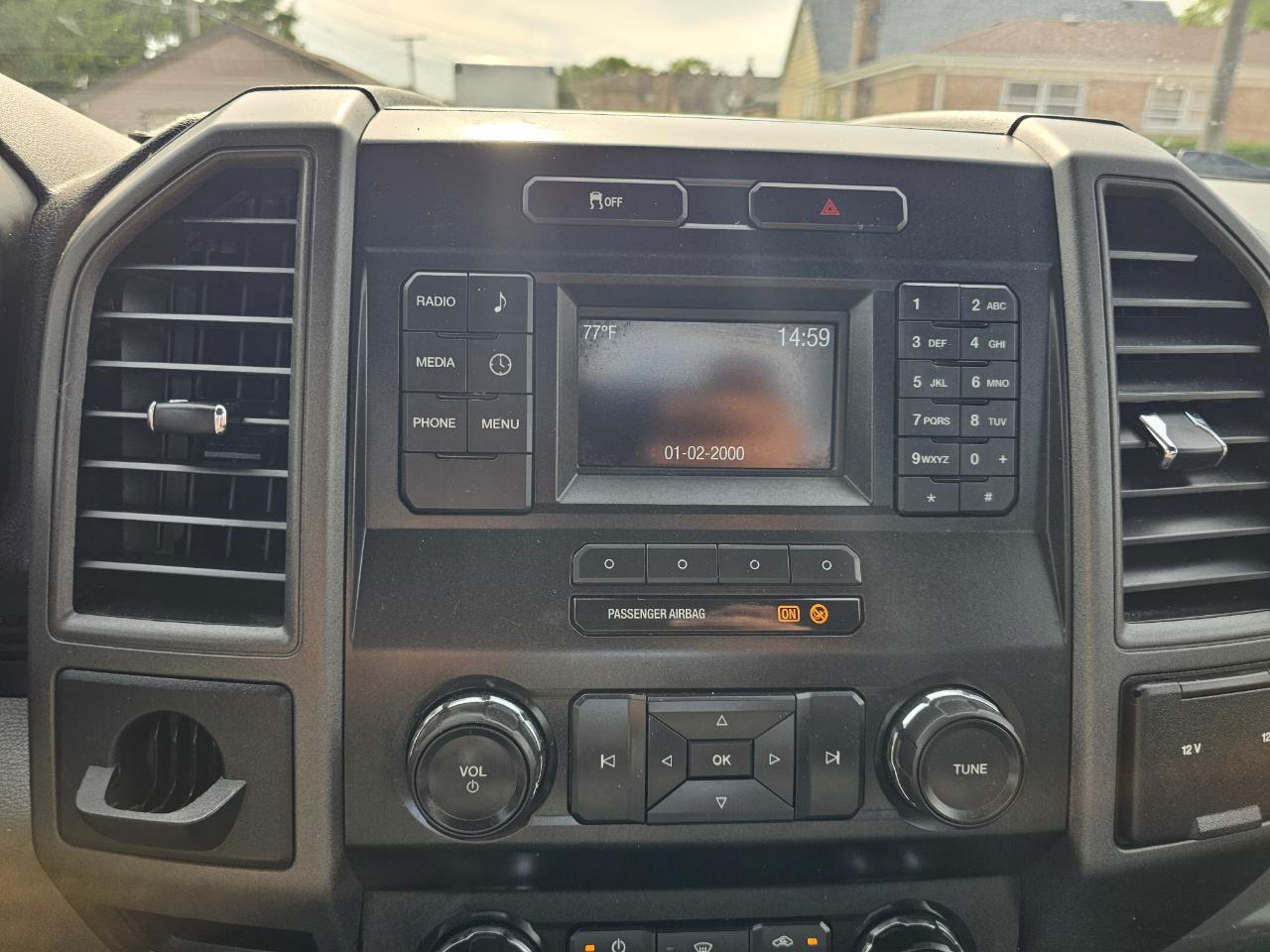 Ford Super Duty F-350 DRW XL 2WD Reg Cab 145" WB 60" CA 2019