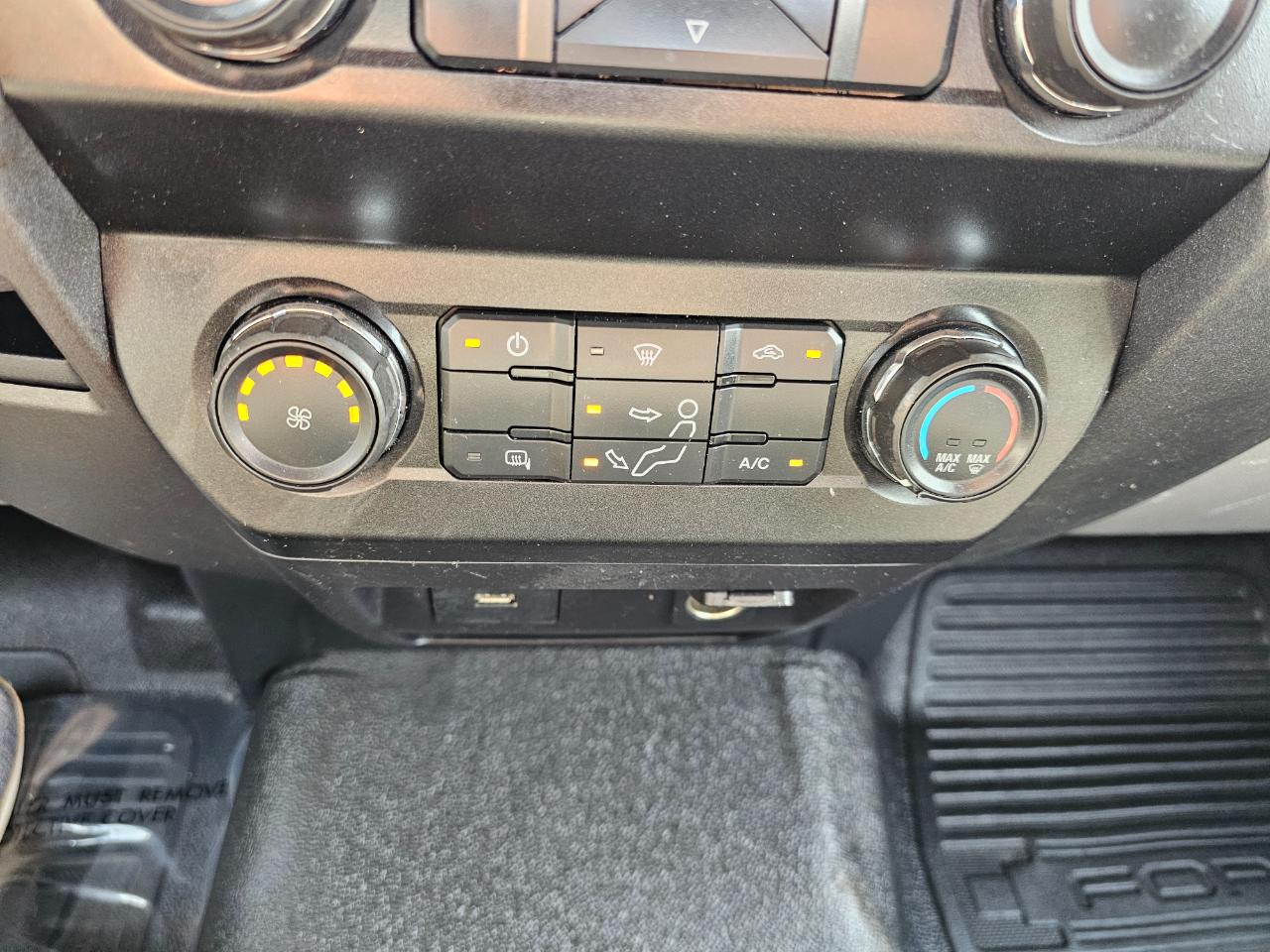 Ford Super Duty F-350 DRW XL 2WD Reg Cab 145" WB 60" CA 2019