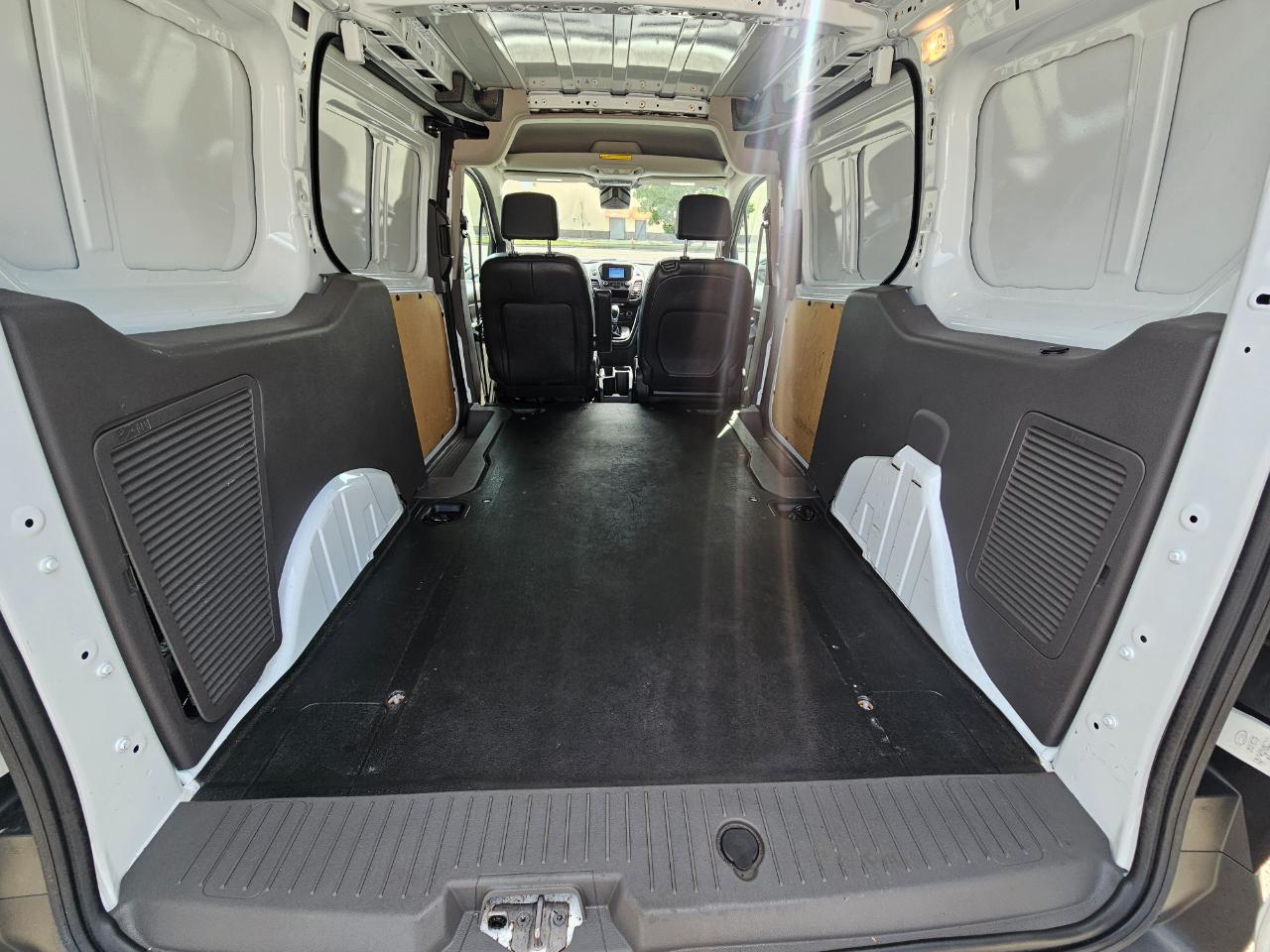 Ford Transit Connect Van XL LWB w/Rear Symmetrical Doors 2022