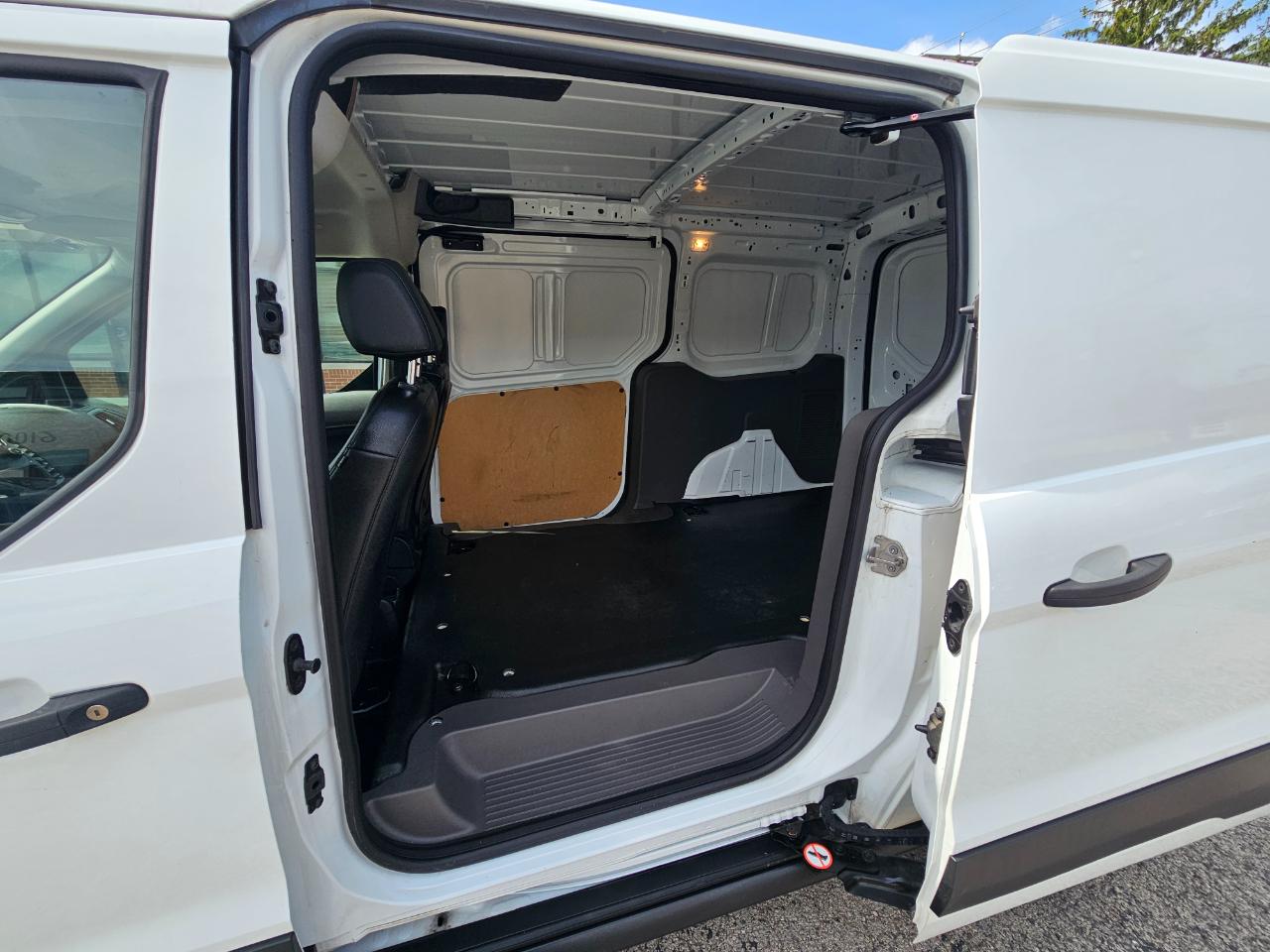 Ford Transit Connect Van XL LWB w/Rear Symmetrical Doors 2022