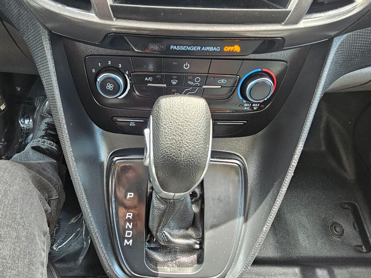 Ford Transit Connect Van XL LWB w/Rear Symmetrical Doors 2022