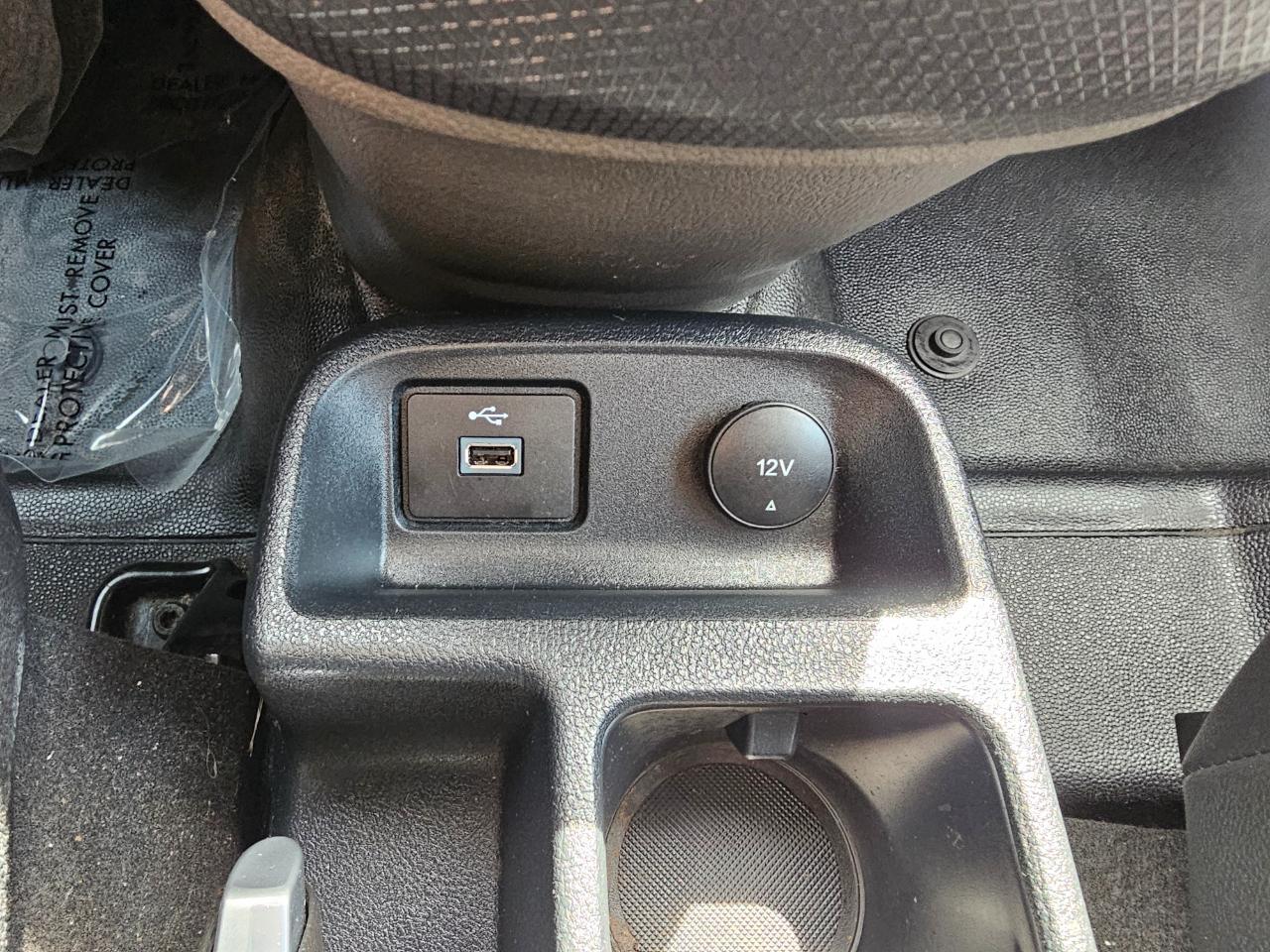 Ford Transit Connect Van XL LWB w/Rear Symmetrical Doors 2022
