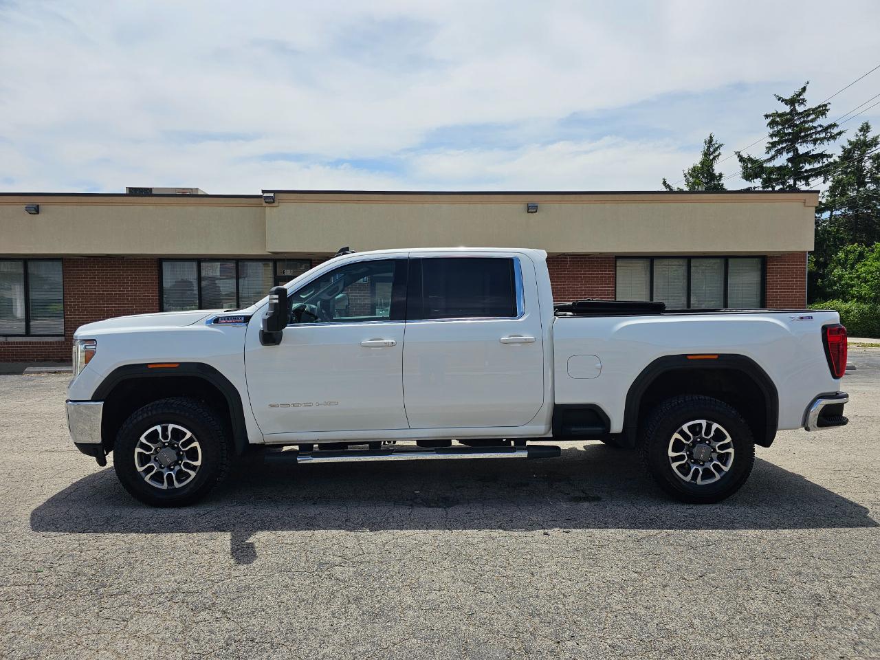 GMC Sierra 2500HD 4WD Crew Cab 159" SLE 2023