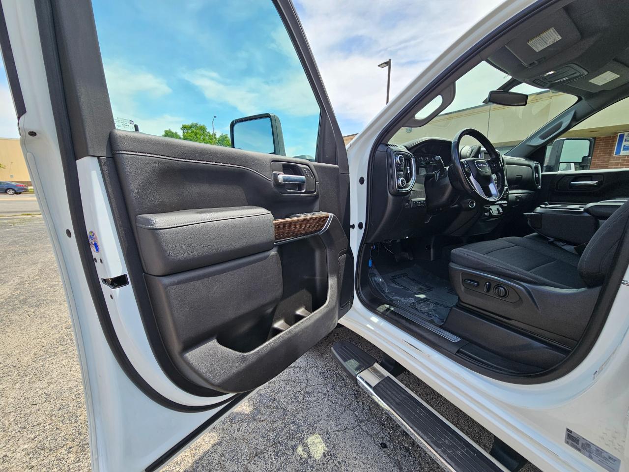 GMC Sierra 2500HD 4WD Crew Cab 159" SLE 2023