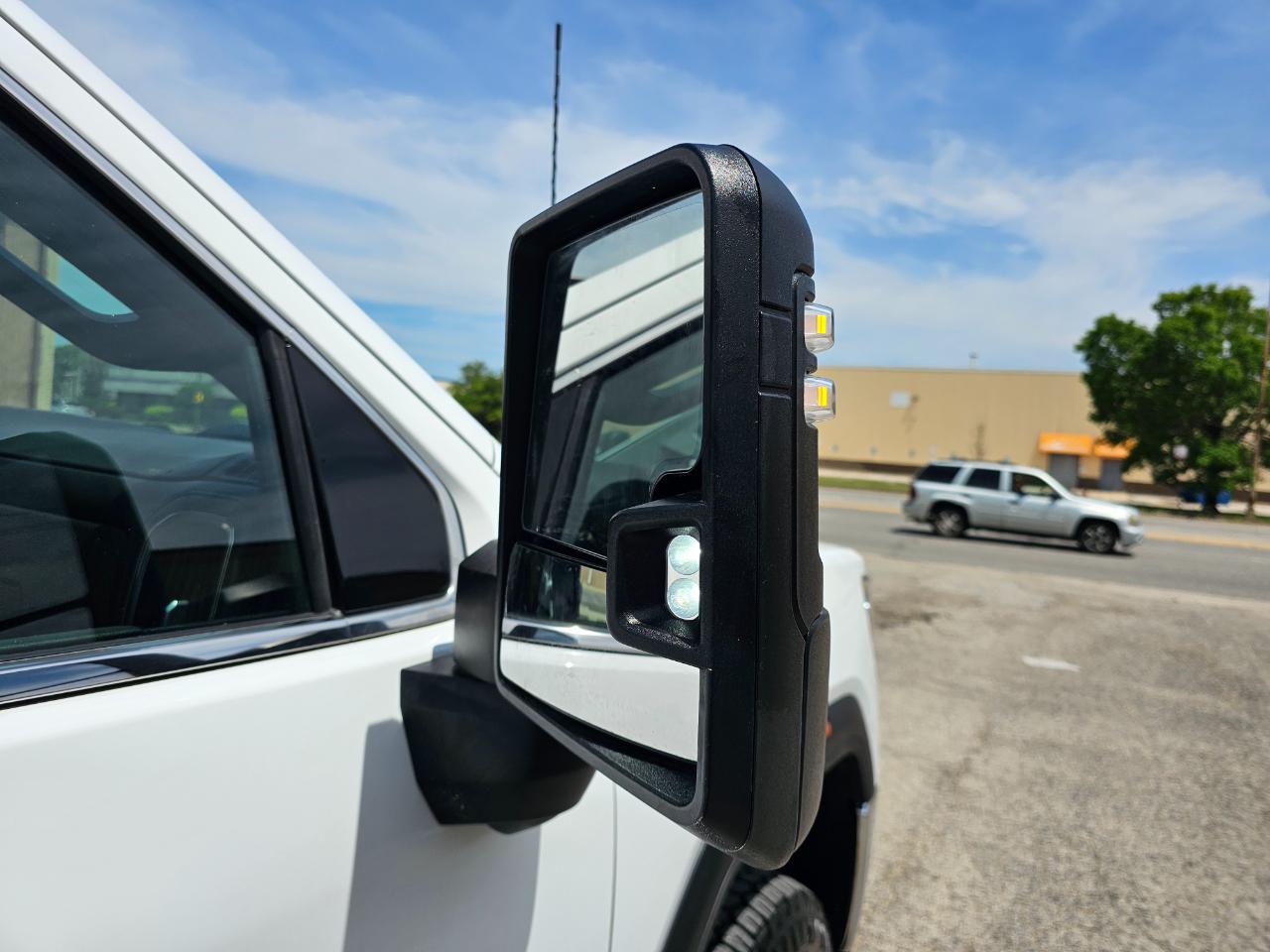 GMC Sierra 2500HD 4WD Crew Cab 159" SLE 2023