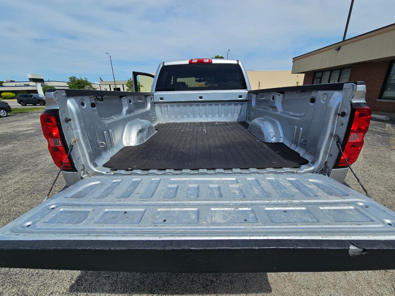 Chevrolet Silverado 2500HD Built After Aug 14 4WD Crew Cab 153.7" LT 2015