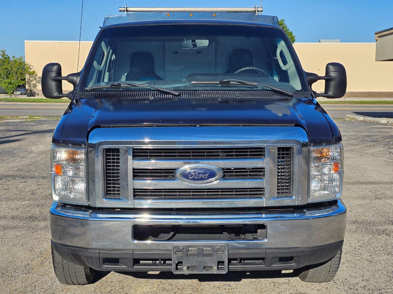 Ford E-Series Cutaway E-350 SRW 138" WB 2017