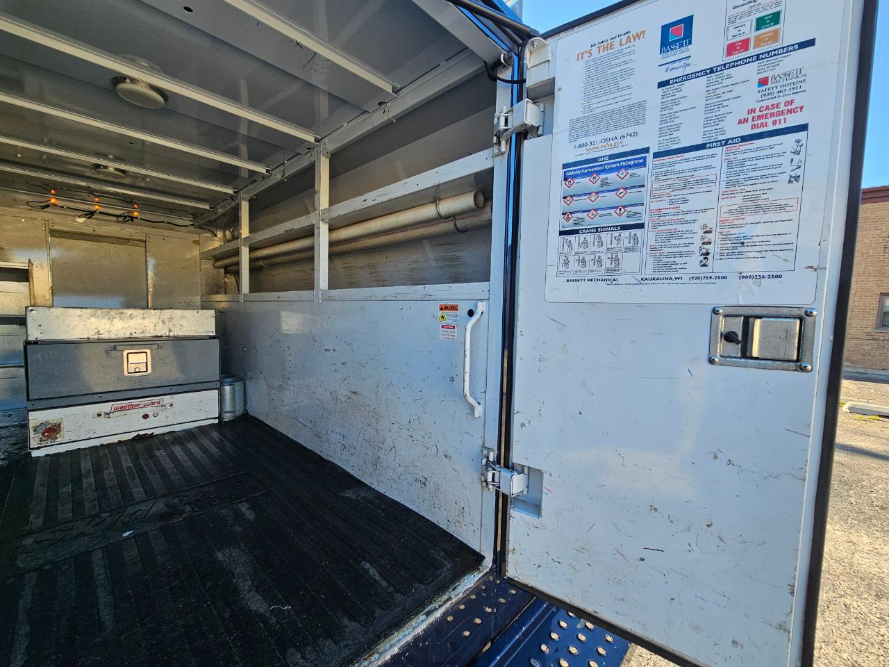 Ford E-Series Cutaway E-350 SRW 138" WB 2017