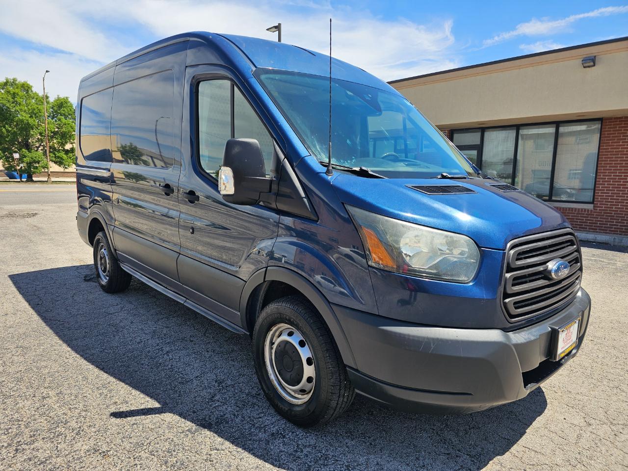 Ford Transit Cargo Van T-250 130" Med Rf 9000 GVWR Sliding RH Dr 2015