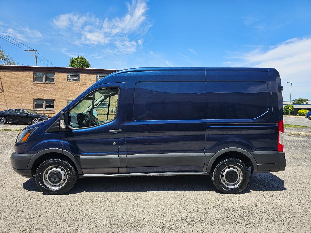 Ford Transit Cargo Van T-250 130" Med Rf 9000 GVWR Sliding RH Dr 2015