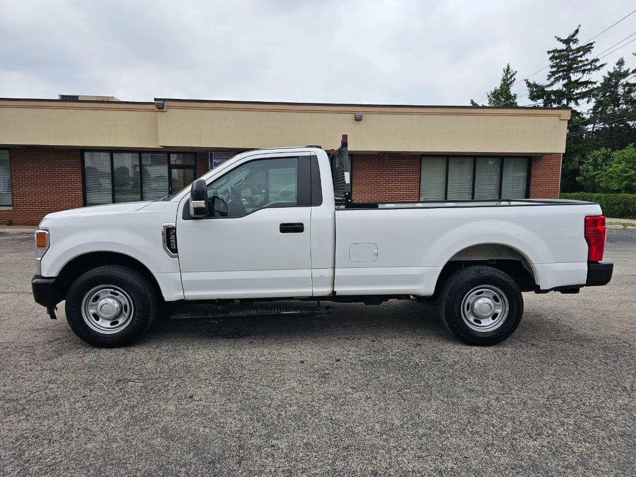 Ford Super Duty F-250 SRW XLT 2WD Reg Cab 8' Box 2020