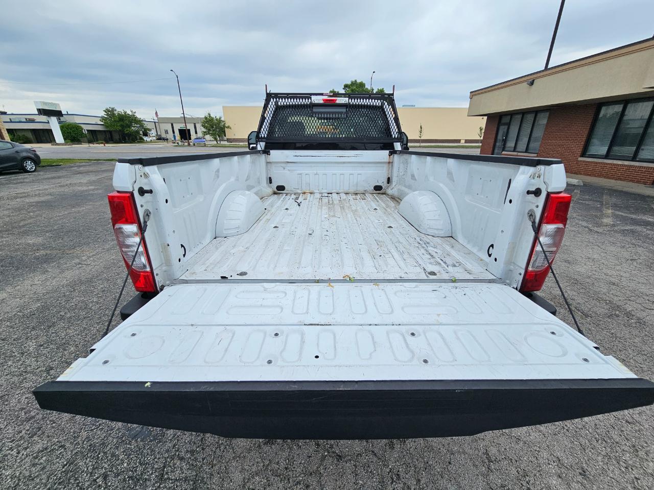 Ford Super Duty F-250 SRW XLT 2WD Reg Cab 8' Box 2020