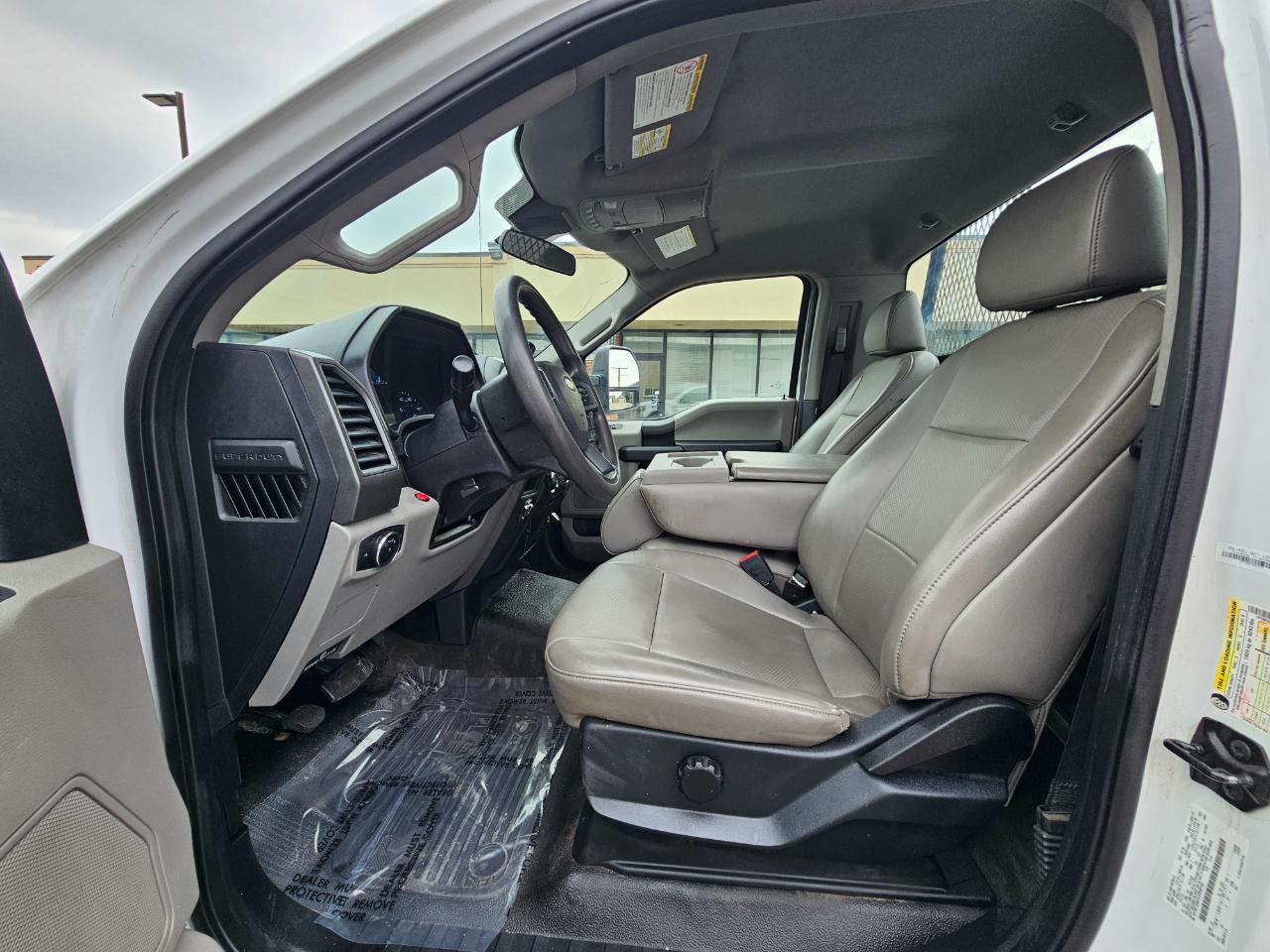 Ford Super Duty F-250 SRW XLT 2WD Reg Cab 8' Box 2020