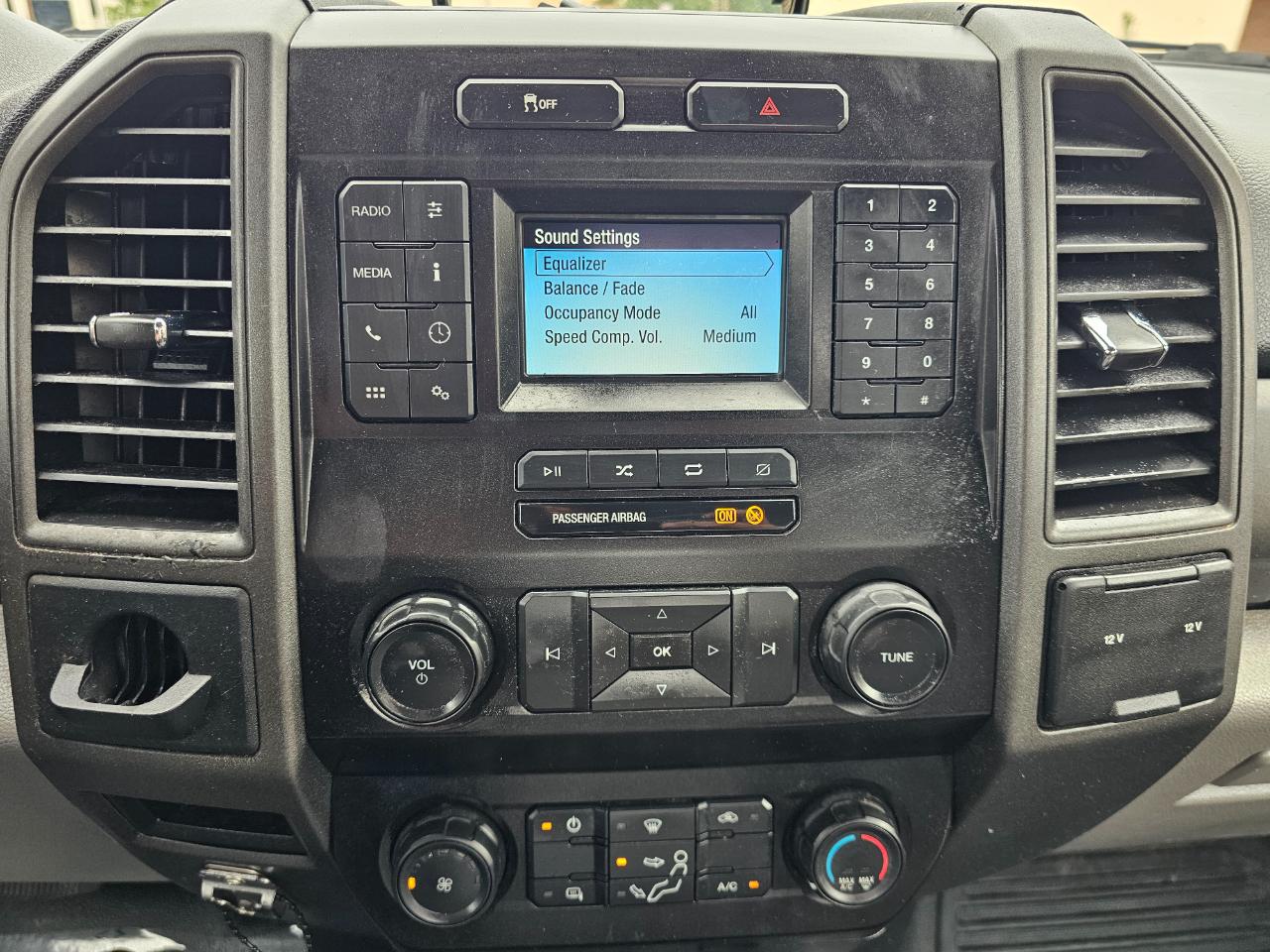 Ford Super Duty F-250 SRW XLT 2WD Reg Cab 8' Box 2020