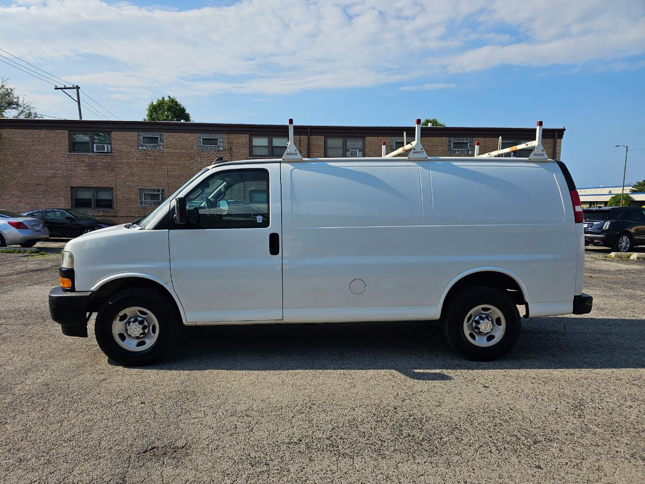 Chevrolet Express Cargo Van RWD 2500 135" 2019