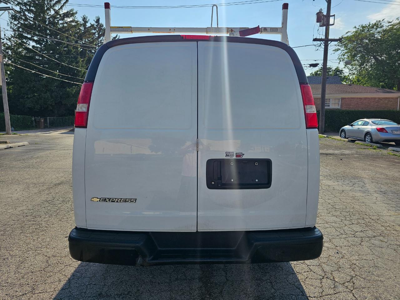Chevrolet Express Cargo Van RWD 2500 135" 2019