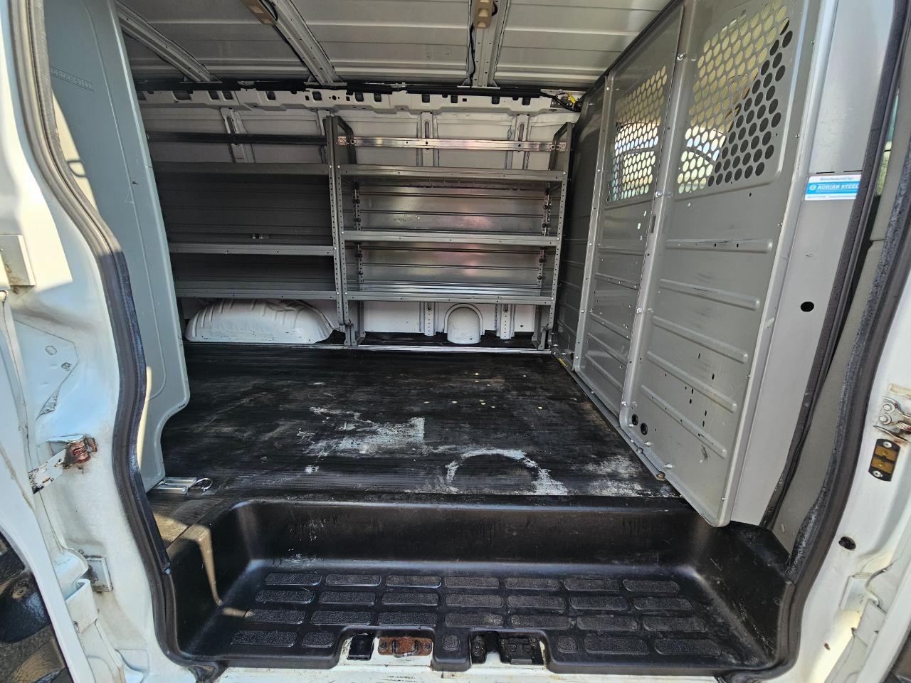 Chevrolet Express Cargo Van RWD 2500 135" 2019