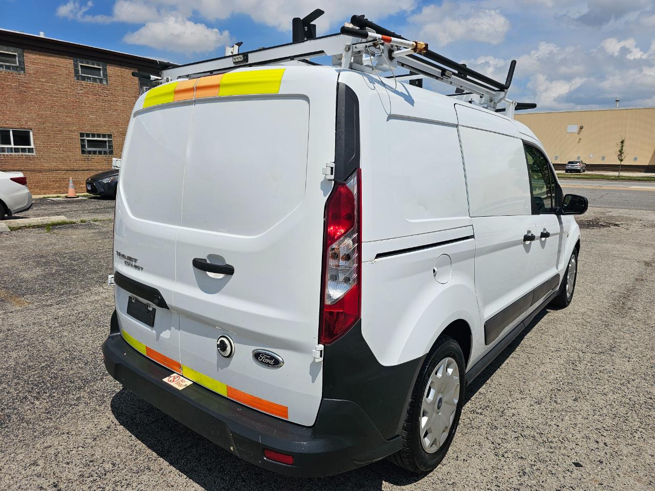 Ford Transit Connect Van XL LWB w/Rear Symmetrical Doors 2015
