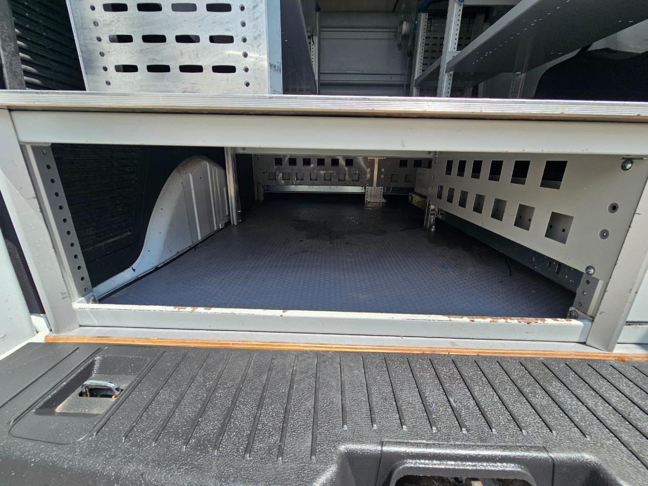 Ford Transit Connect Van XL LWB w/Rear Symmetrical Doors 2015