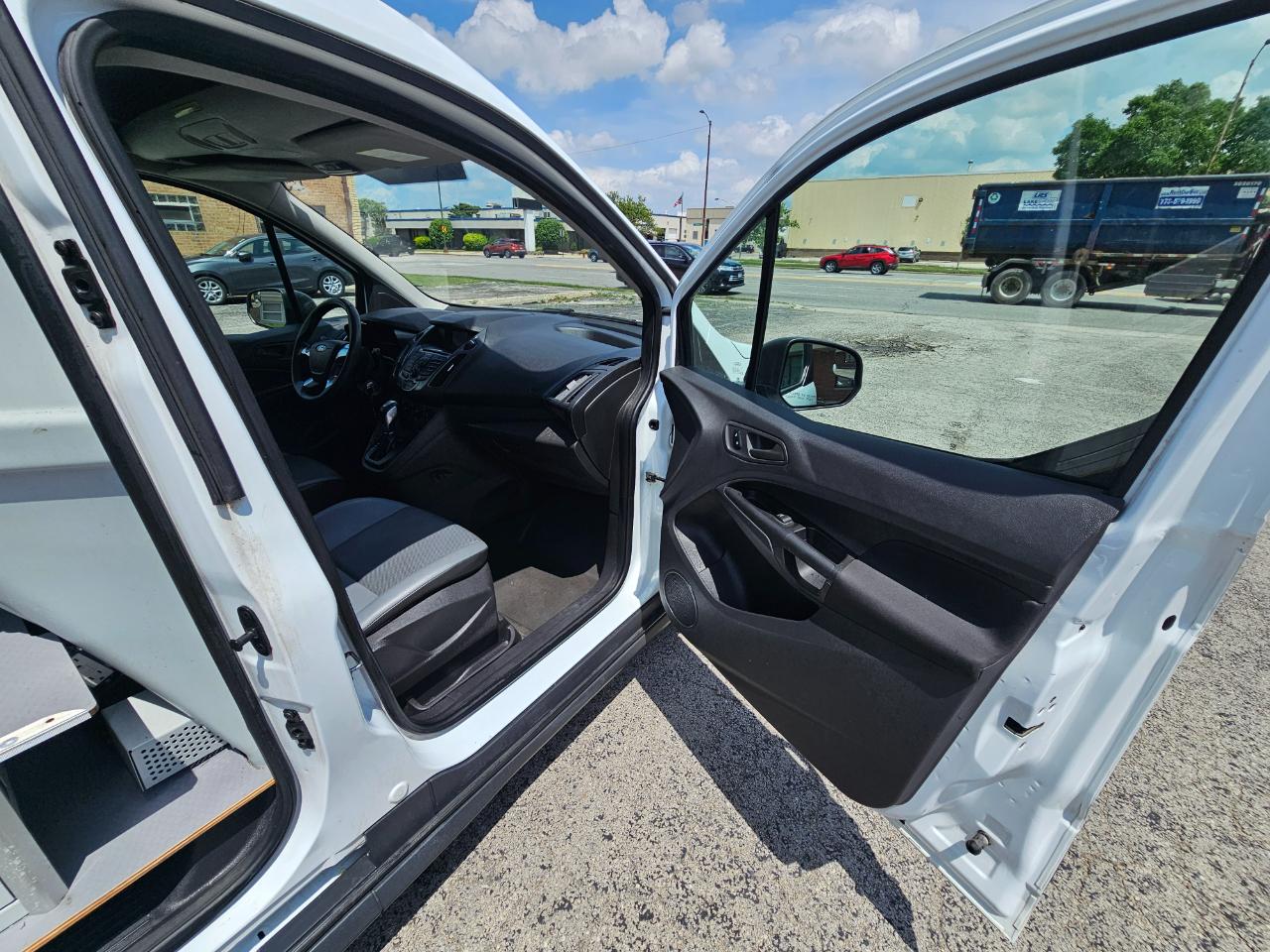 Ford Transit Connect Van XL LWB w/Rear Symmetrical Doors 2015