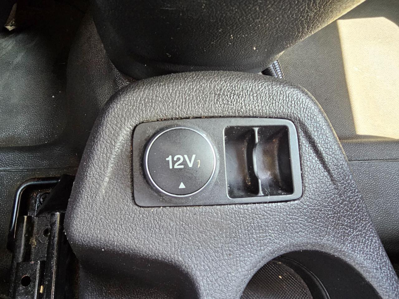 Ford Transit Connect Van XL LWB w/Rear Symmetrical Doors 2015