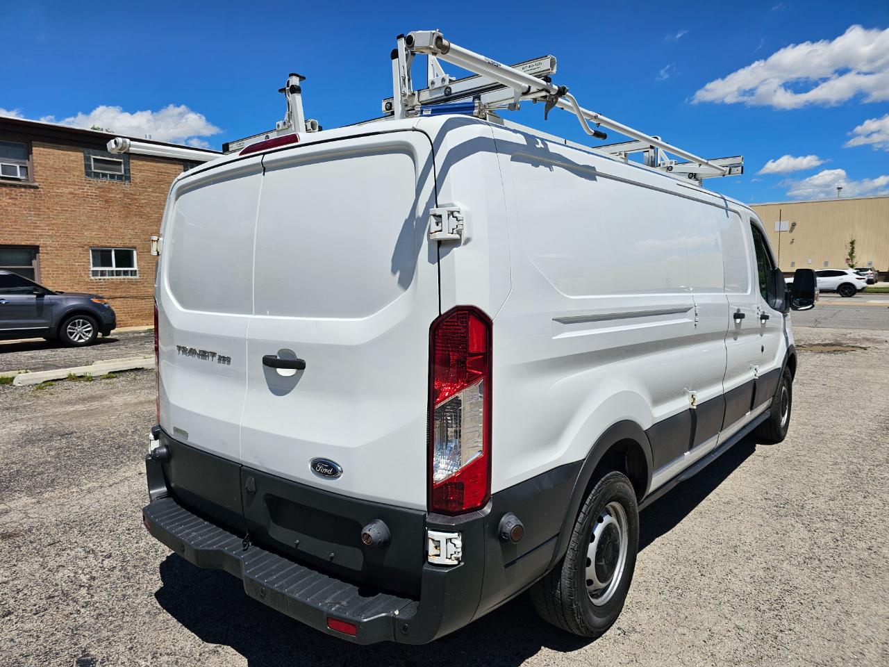 Ford Transit Van T-350 148" Low Rf 9500 GVWR Swing-Out RH Dr 2017