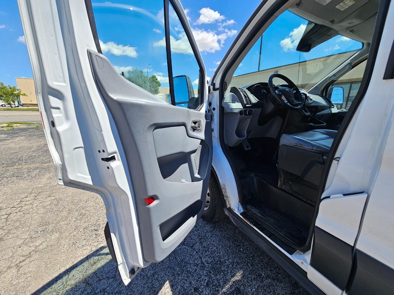 Ford Transit Van T-350 148" Low Rf 9500 GVWR Swing-Out RH Dr 2017