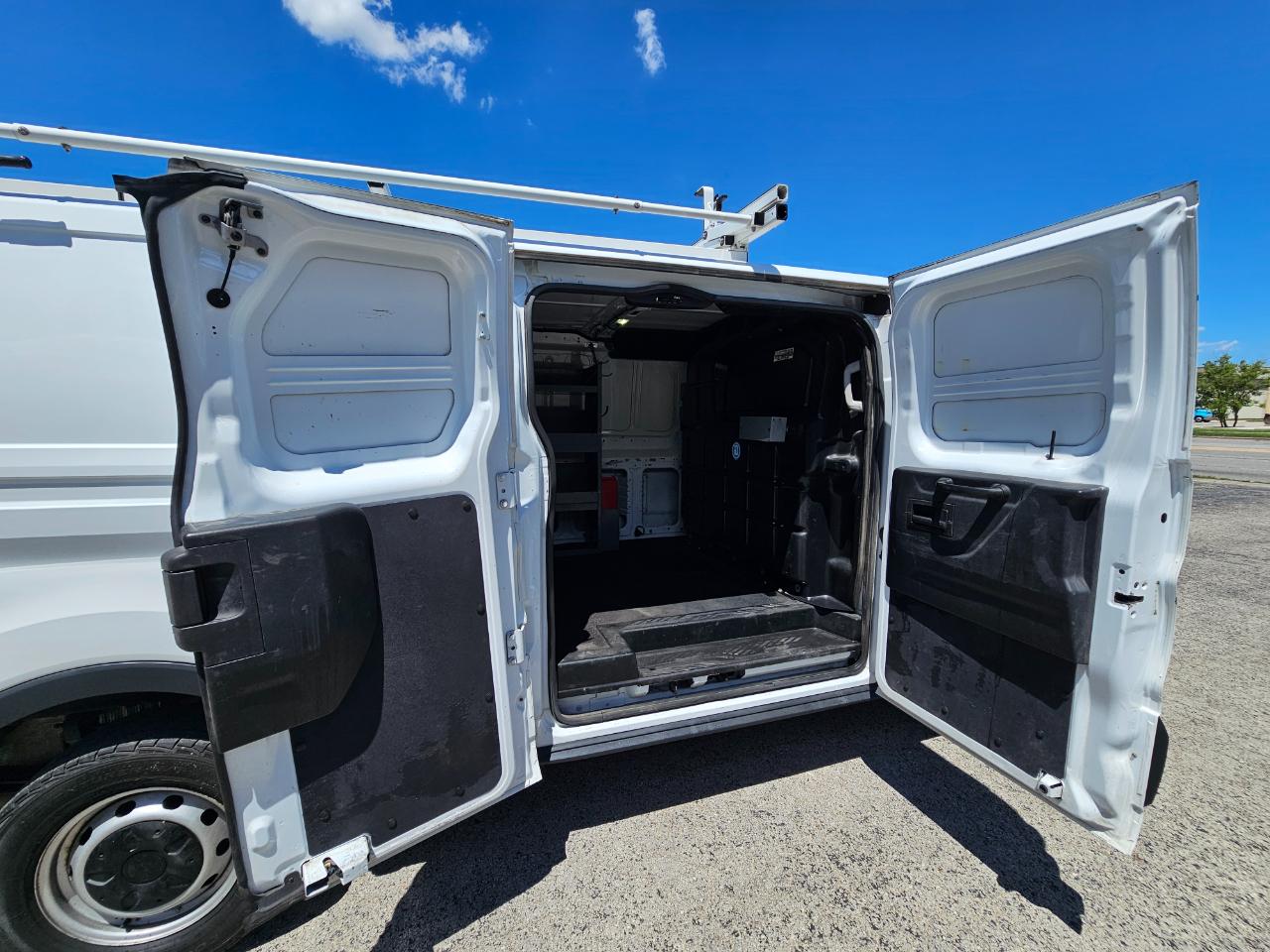 Ford Transit Van T-350 148" Low Rf 9500 GVWR Swing-Out RH Dr 2017
