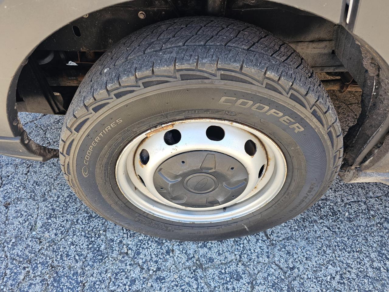 Ford Transit Van T-350 148" Low Rf 9500 GVWR Swing-Out RH Dr 2017