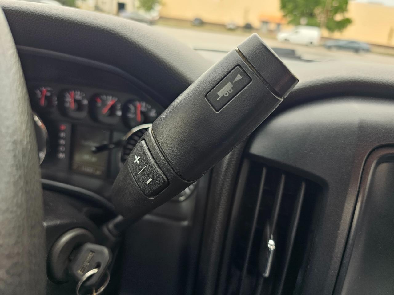 GMC Sierra 1500 2WD Reg Cab 133.0" 2016