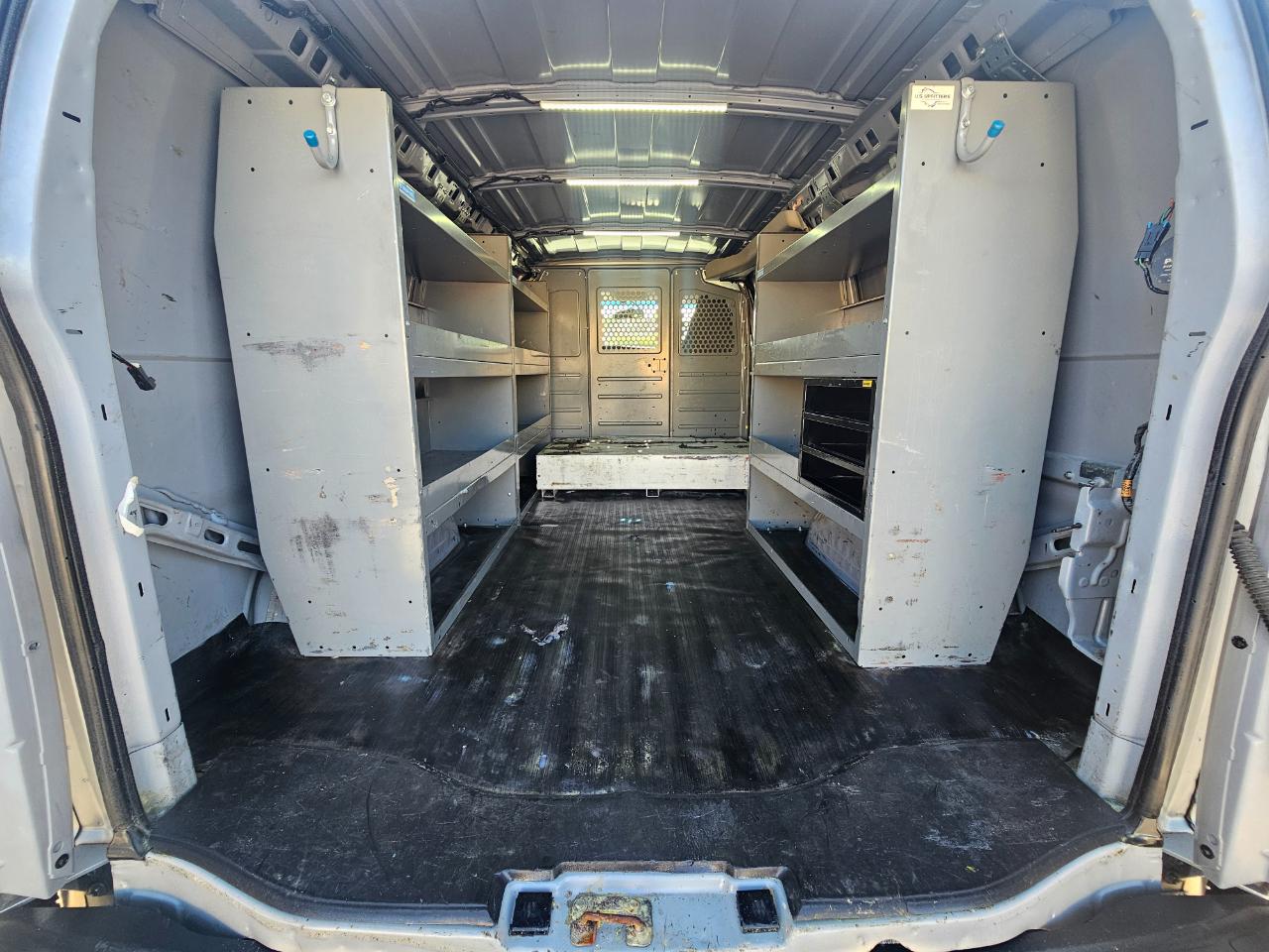 Chevrolet Express Cargo Van RWD 3500 135" 2019
