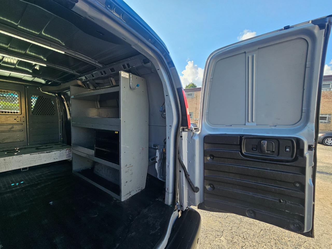 Chevrolet Express Cargo Van RWD 3500 135" 2019