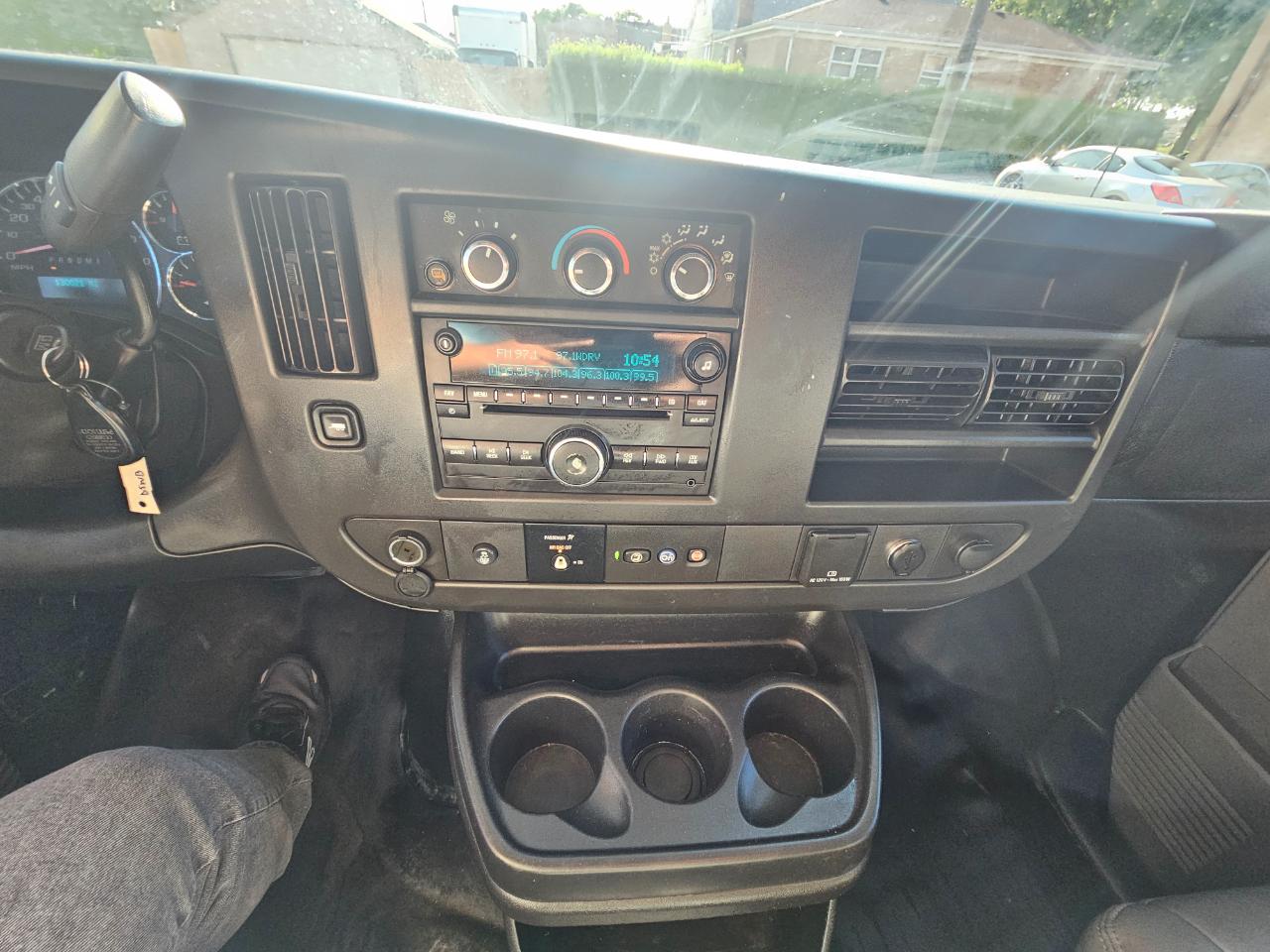 Chevrolet Express Cargo Van RWD 3500 135" 2019