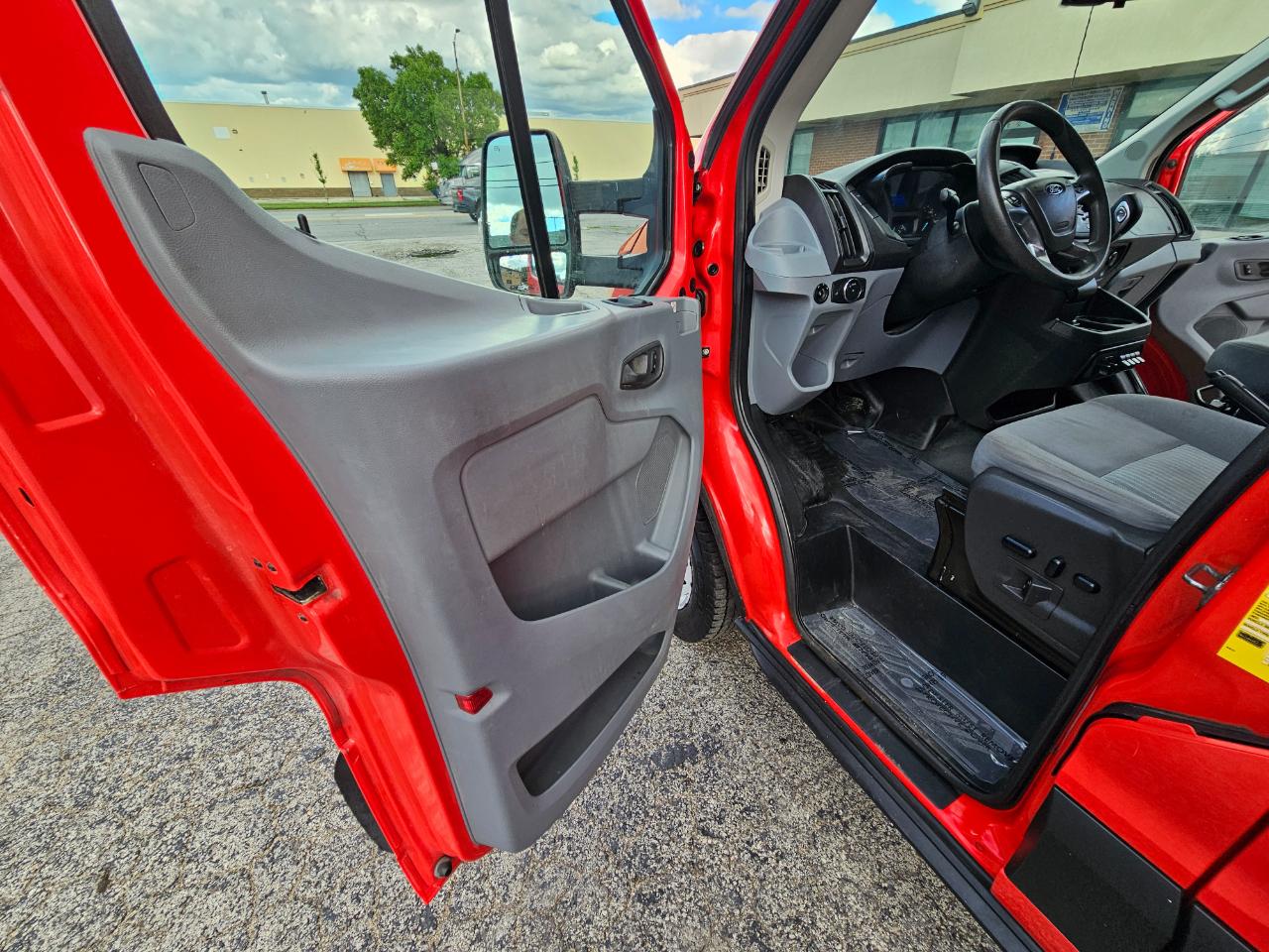 Ford Transit Cutaway T-350 DRW 138" WB 9950 GVWR 2019