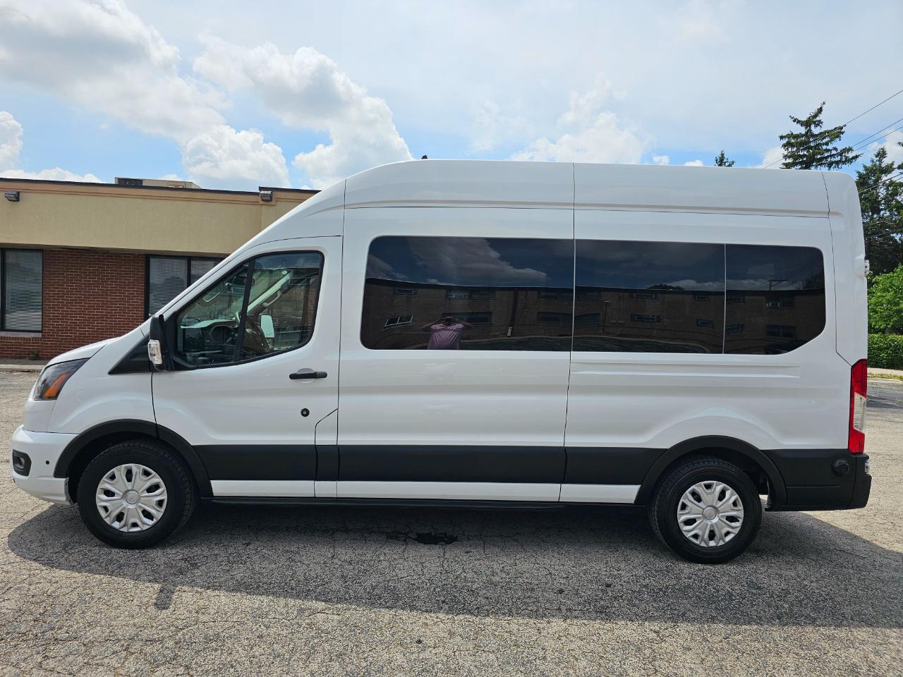Ford Transit Passenger Wagon T-350 148" High Roof XLT RWD 2024