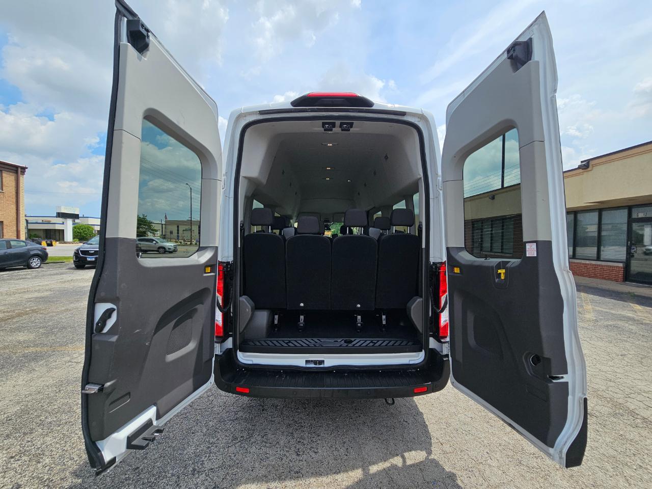 Ford Transit Passenger Wagon T-350 148" High Roof XLT RWD 2024