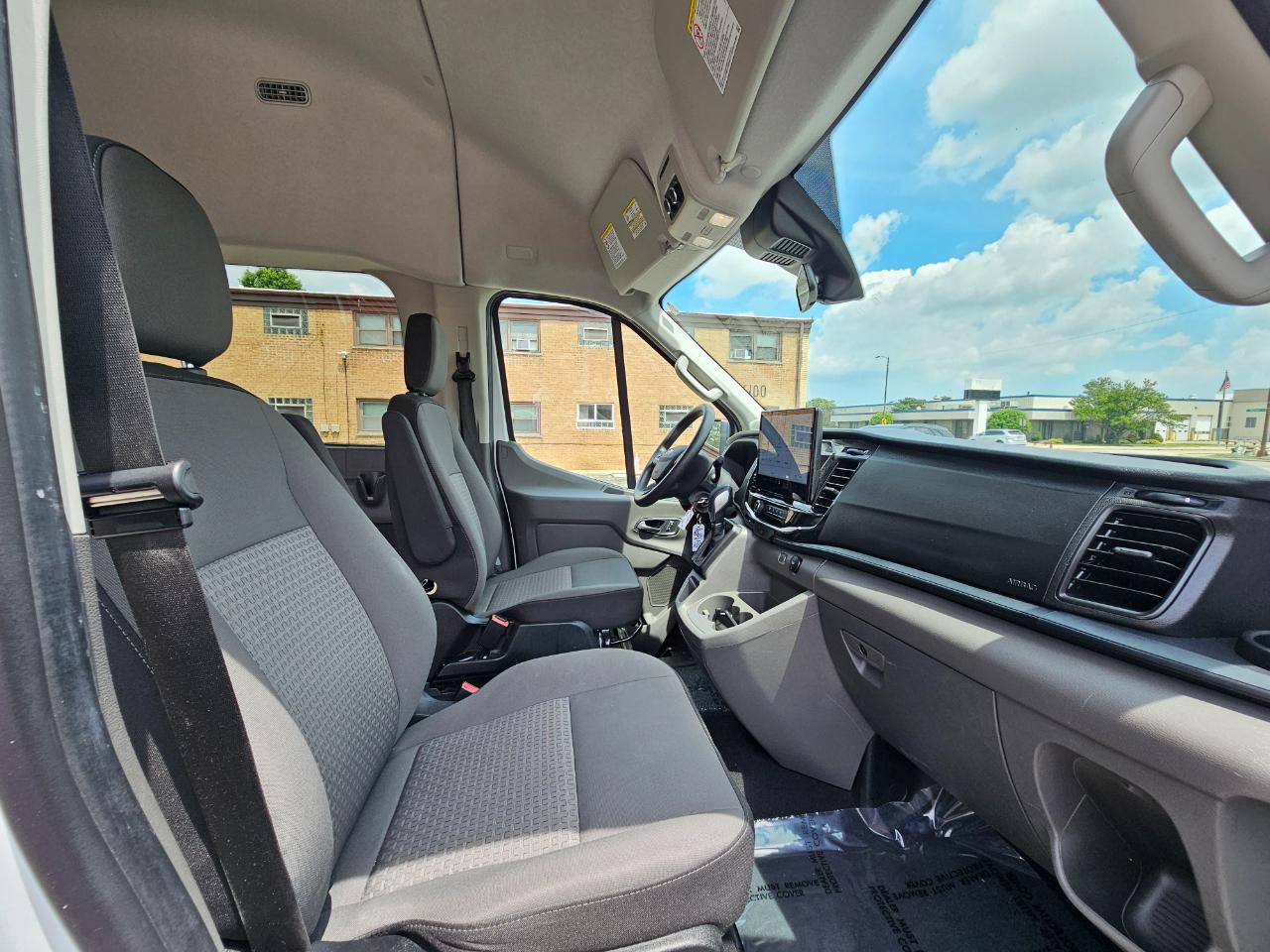 Ford Transit Passenger Wagon T-350 148" High Roof XLT RWD 2024