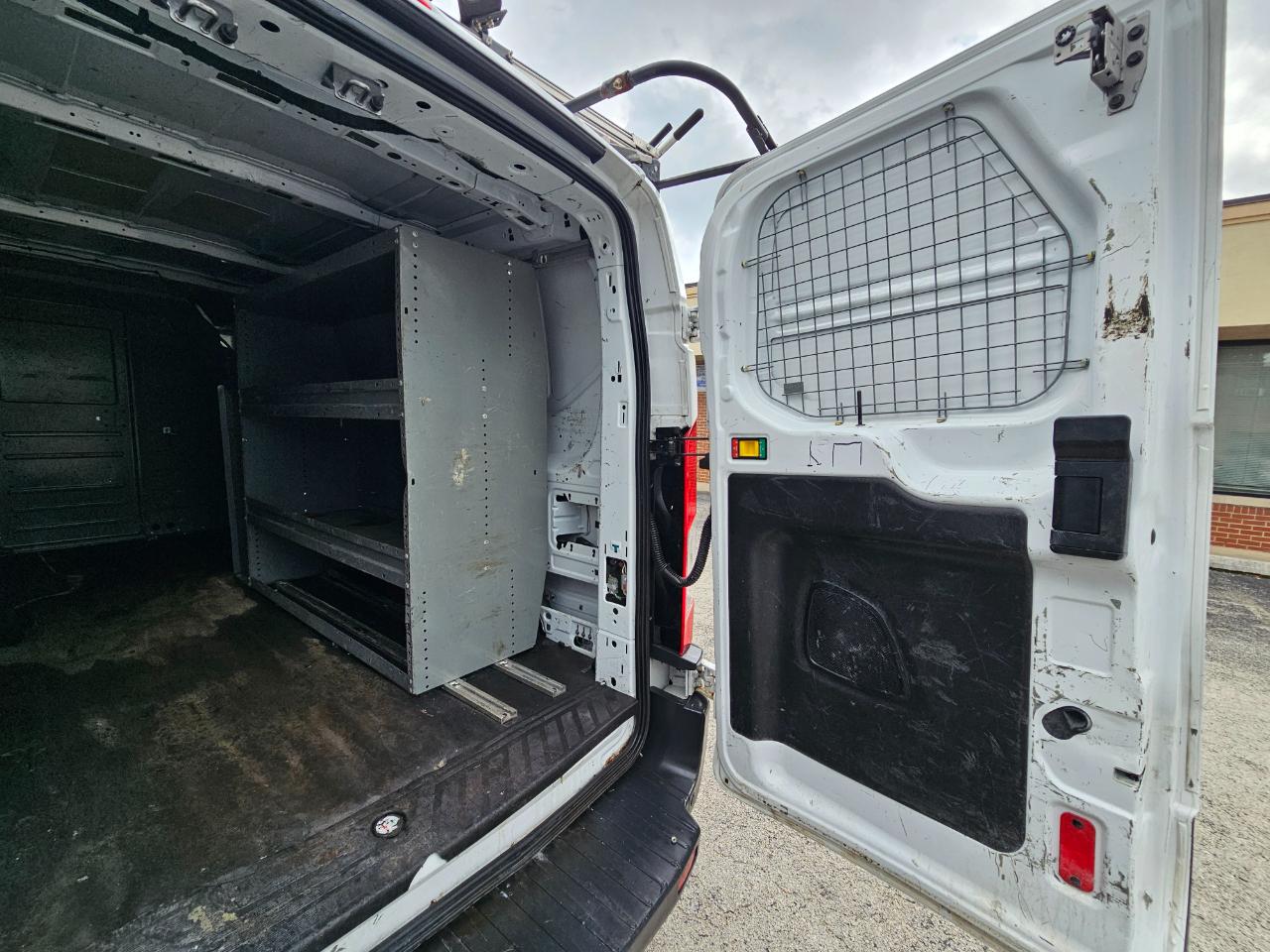 Ford Transit Van T-250 148" Low Rf 9000 GVWR Sliding RH Dr 2018
