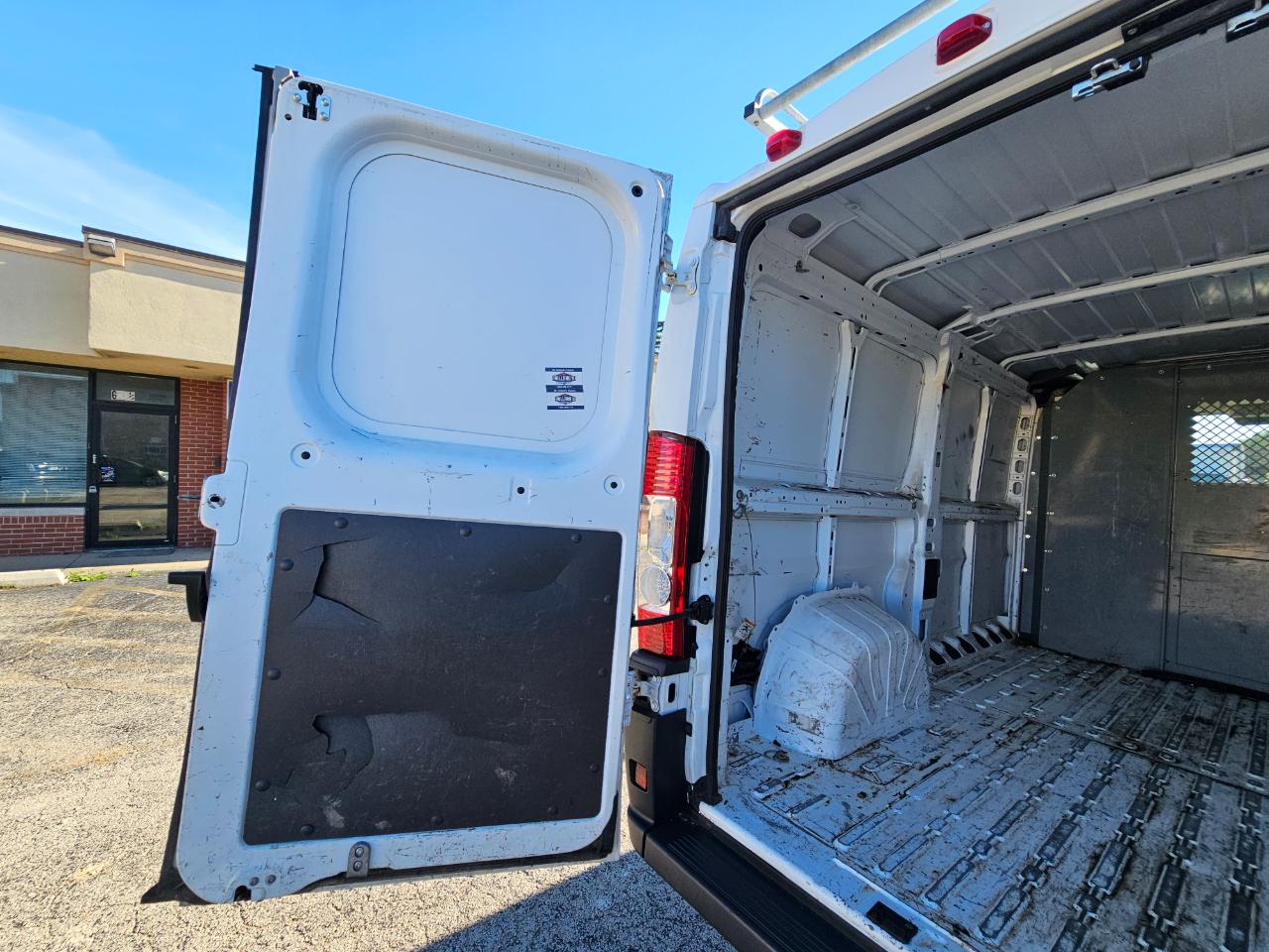 RAM ProMaster Cargo Van 1500 Low Roof 136" WB 2017