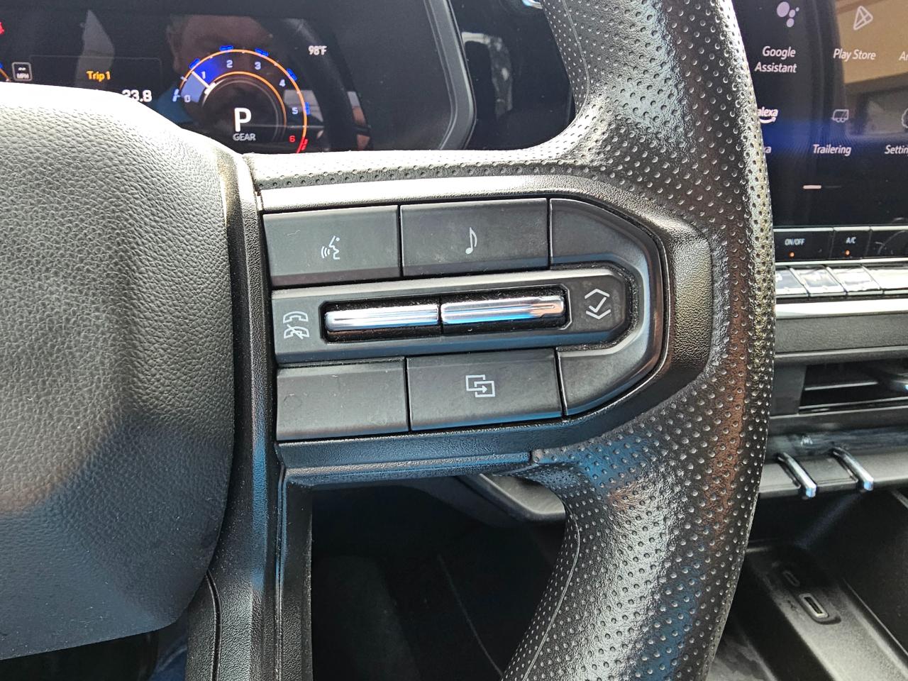 Chevrolet Colorado 2WD Crew Cab WT 2024