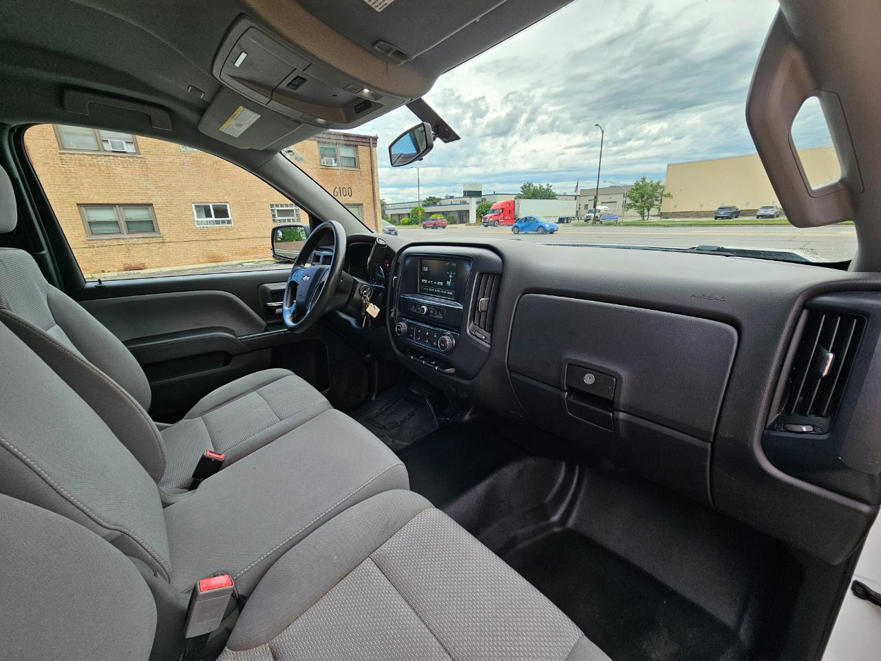 Chevrolet Silverado 1500 2WD Reg Cab 133.0" Work Truck 2018