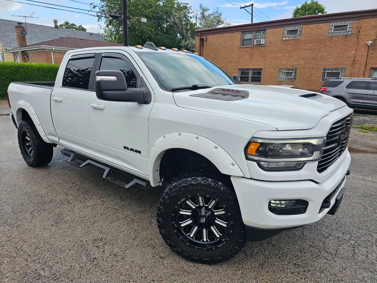 RAM 2500 Laramie 4x4 Crew Cab 6'4" Box 2023