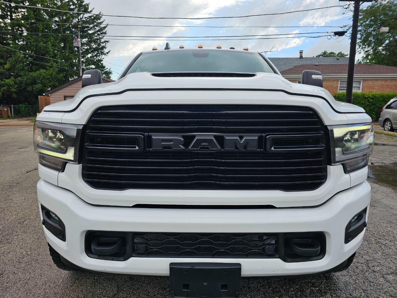 RAM 2500 Laramie 4x4 Crew Cab 6'4" Box 2023